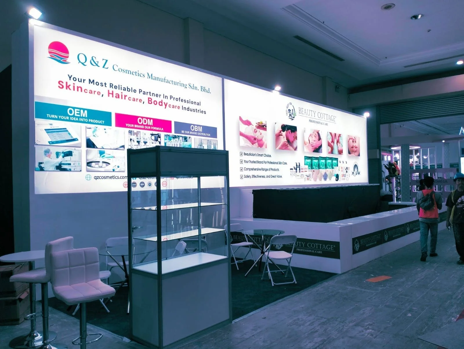 Laboratory supplies exhibition display